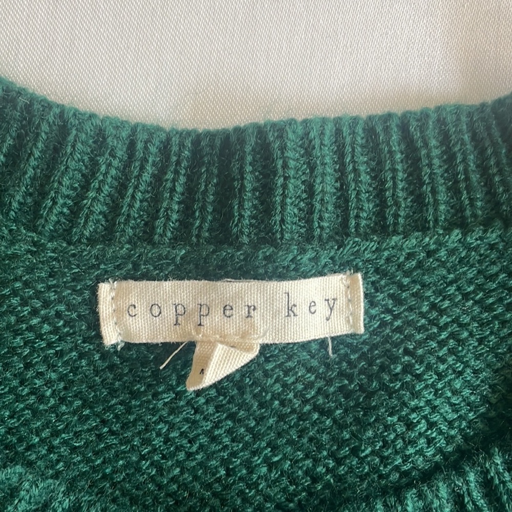 Copper Key sweater size medium…Excellent condition! - Picture 2 of 3